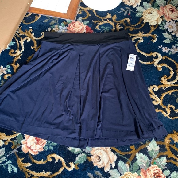 Alfani Woman stretch minimally pleated dress. NWT.‎ Retail 65 - Picture 1 of 6